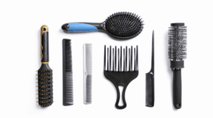 Como cuidar dos pentes e escovas